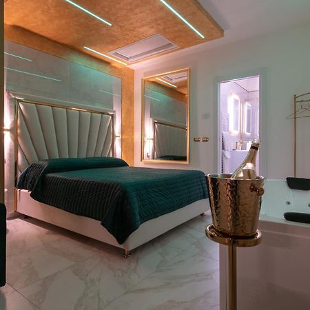 Fashion Apartment Gold Bologna With Jacuzzi & Car Garage Esterno foto