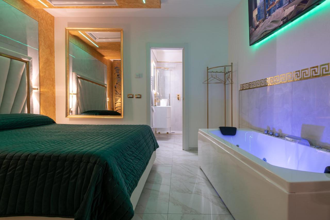Fashion Apartment Gold Bologna With Jacuzzi & Car Garage Esterno foto