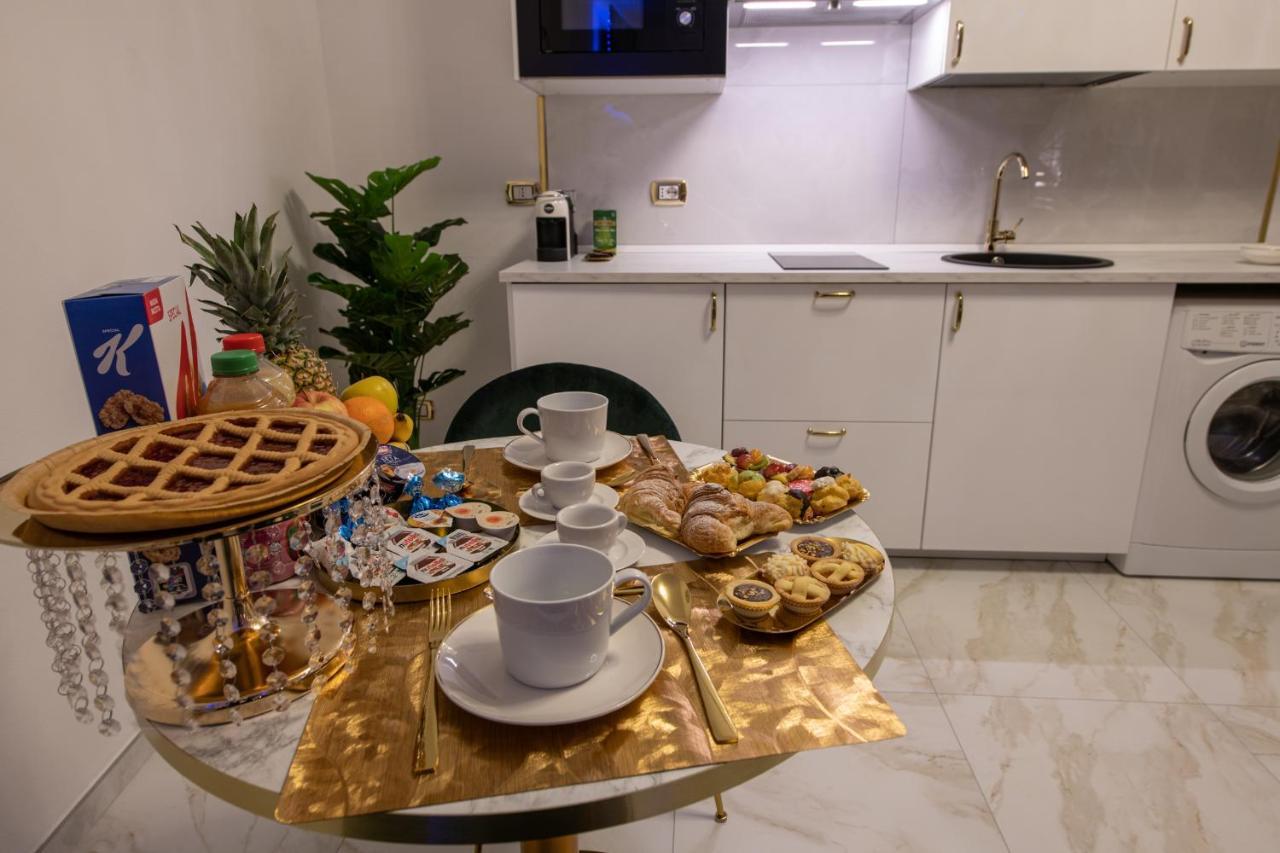 Fashion Apartment Gold Bologna With Jacuzzi & Car Garage Esterno foto