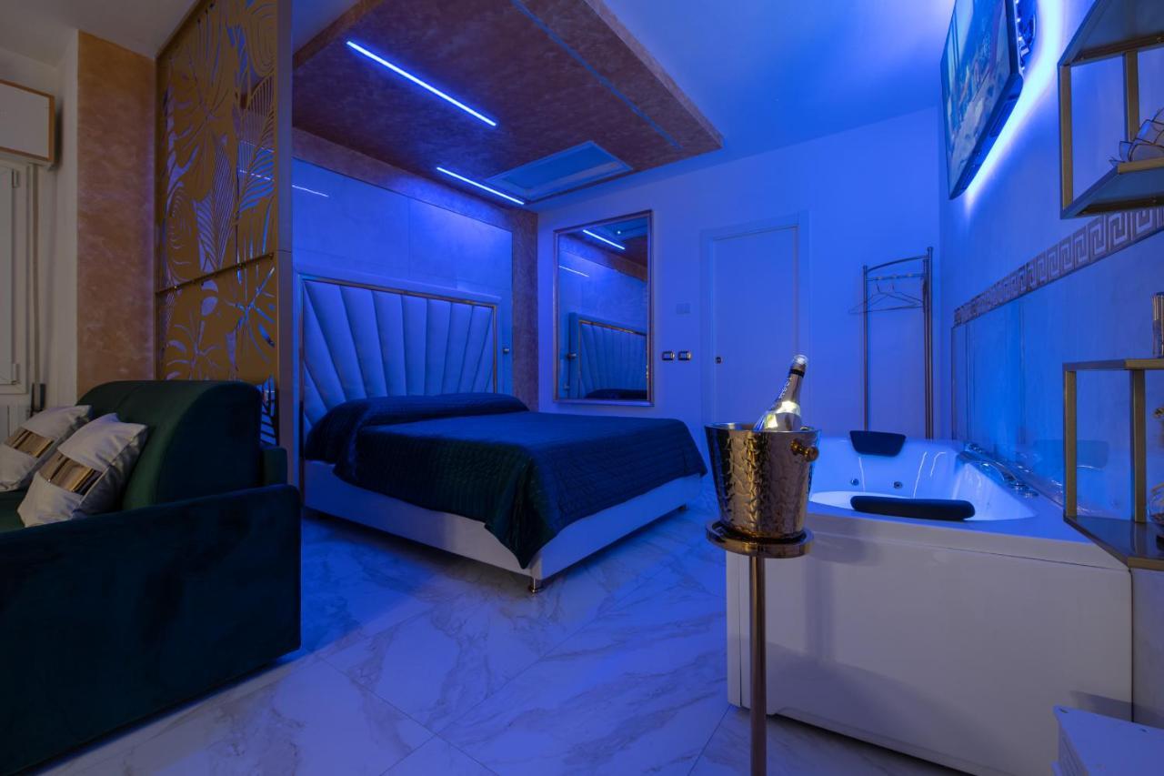 Fashion Apartment Gold Bologna With Jacuzzi & Car Garage Esterno foto