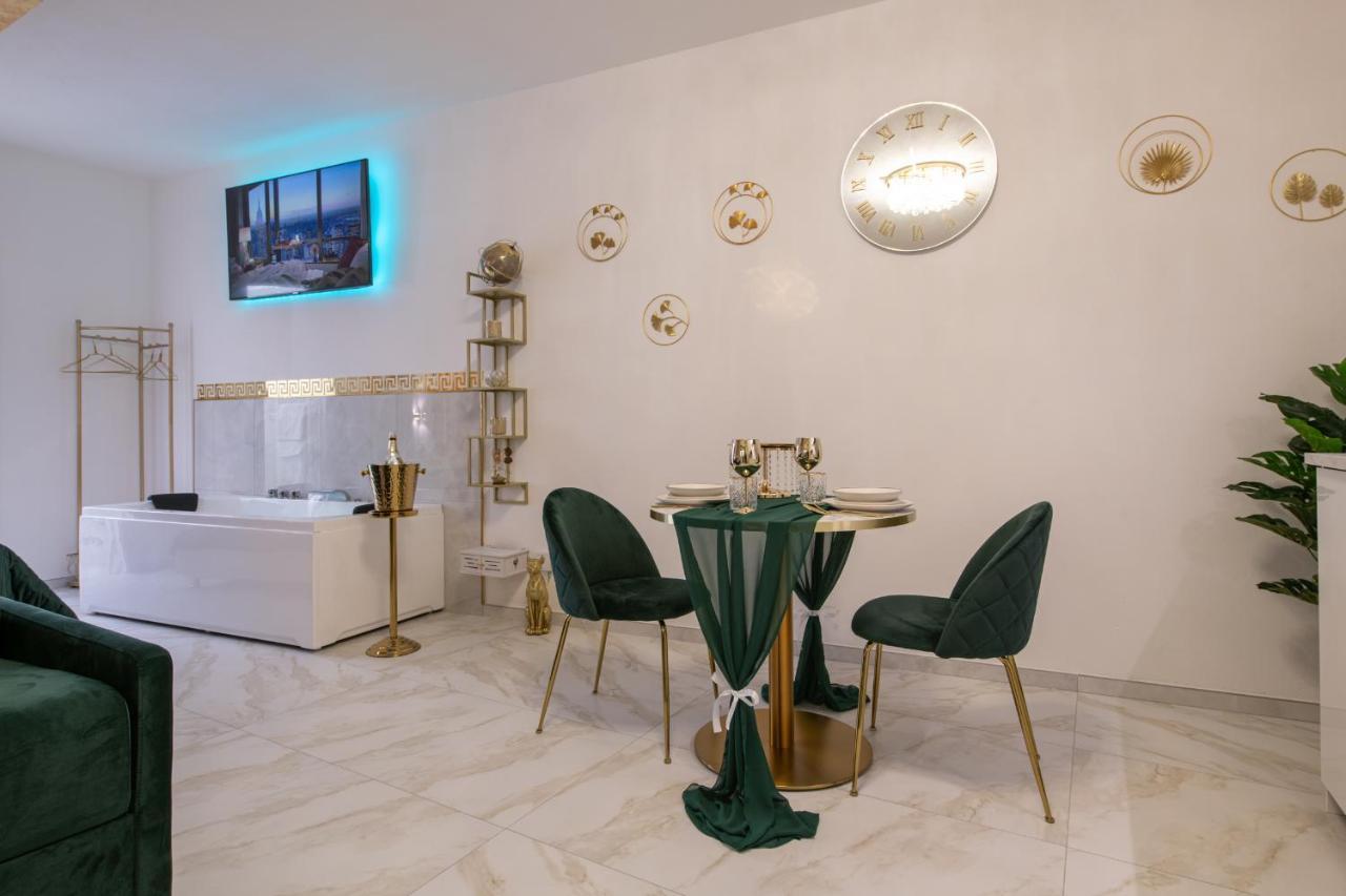Fashion Apartment Gold Bologna With Jacuzzi & Car Garage Esterno foto