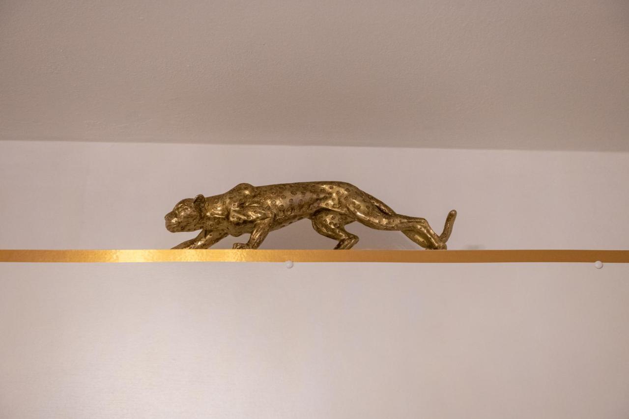 Fashion Apartment Gold Bologna With Jacuzzi & Car Garage Esterno foto