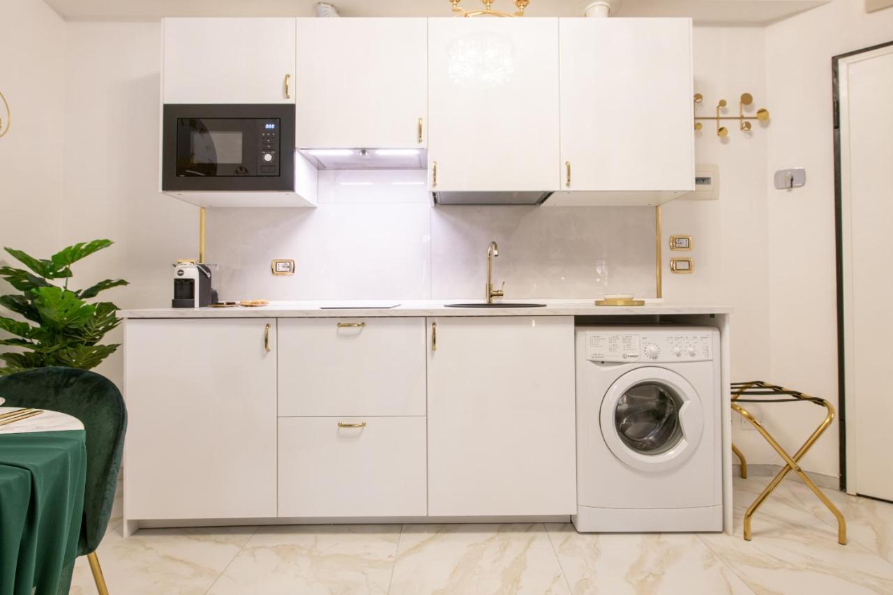 Fashion Apartment Gold Bologna With Jacuzzi & Car Garage Esterno foto