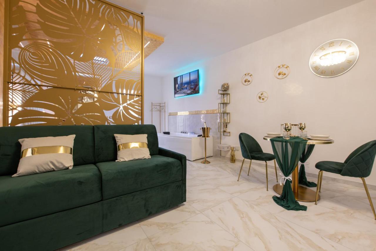 Fashion Apartment Gold Bologna With Jacuzzi & Car Garage Esterno foto
